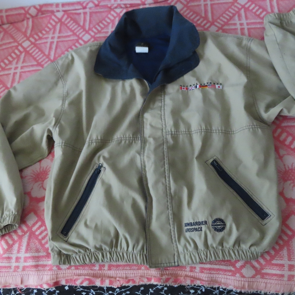 VETEMENTS TRIUM SPORT Bombardier Aerospace Jacket Size XL Made In Canada